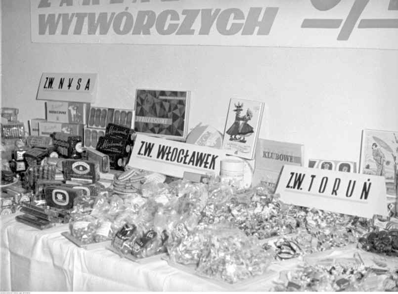 Pyszny QUIZ nostalgiczny. Słodycze z czasów PRL. Na parę pytań odpowiedzą tylko smakosze