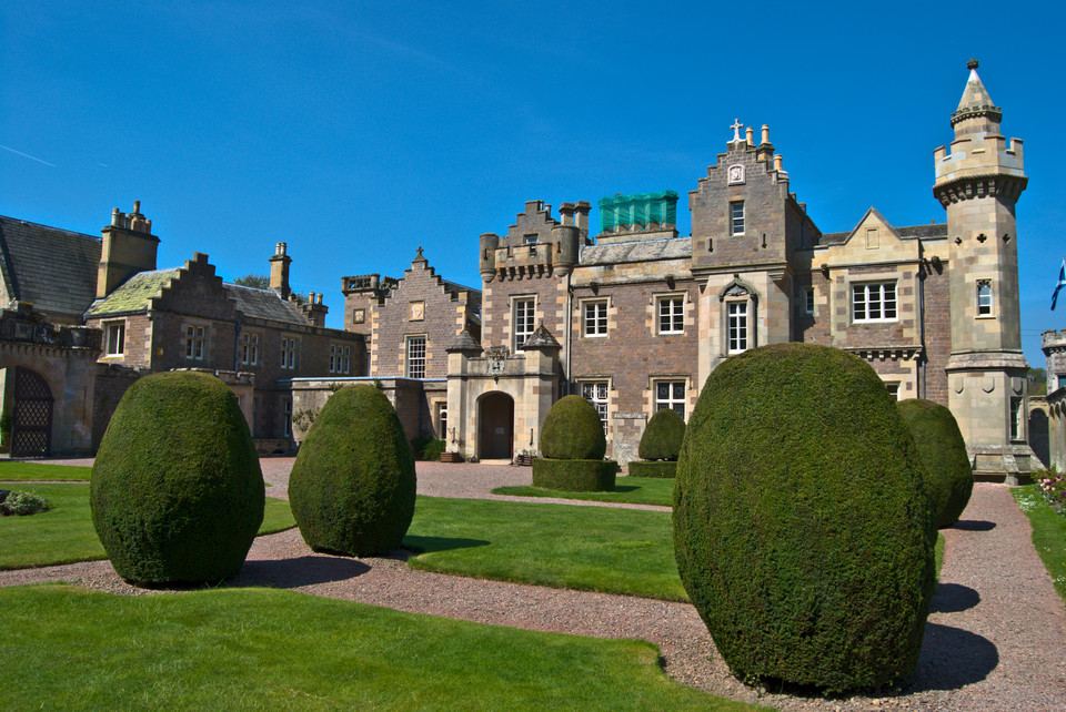 iew of Abbotsford House in Melrose, Scotland