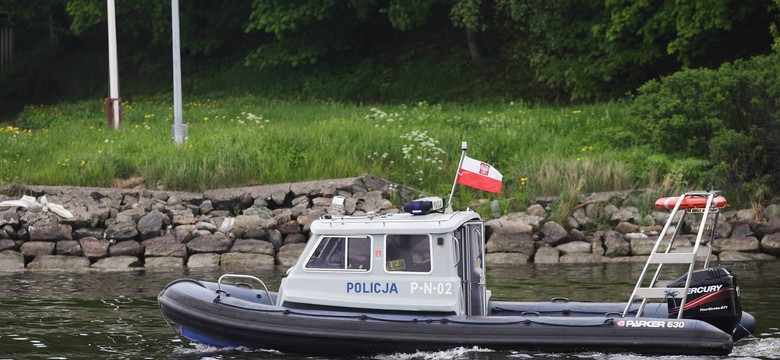 Odnaleziono ciało mężczyzny, który spadł do Wisły z Mostu Świętokrzyskiego