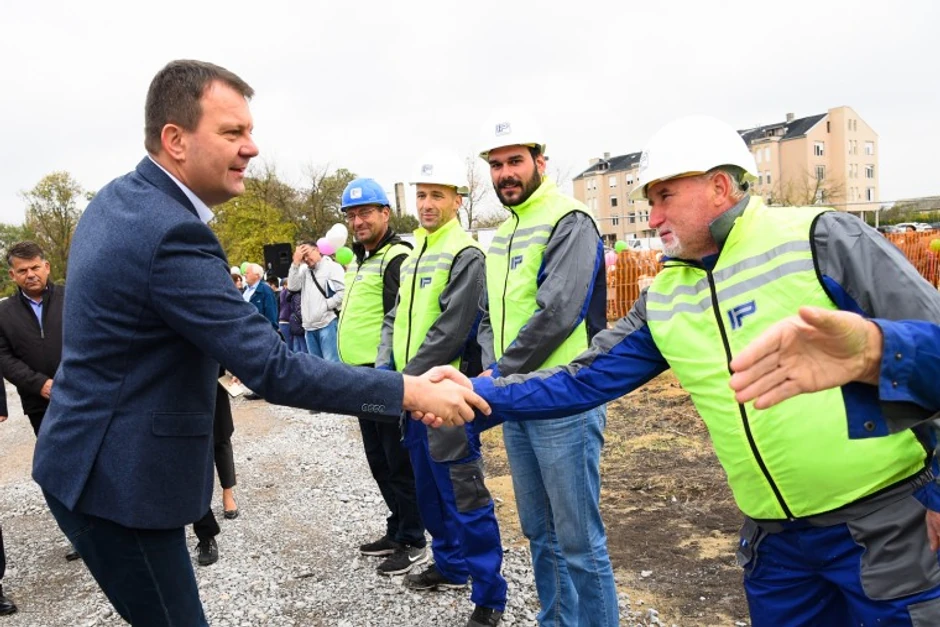 Igor Mirović na postavljanju kamena temeljca za novi vrtić u Šimanovicima