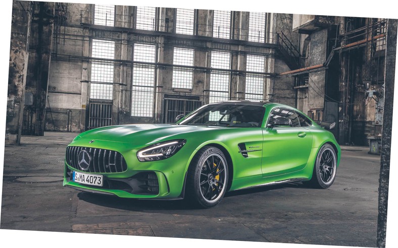 Mercedes AMG GT R

fot. mat. prasowe (3)