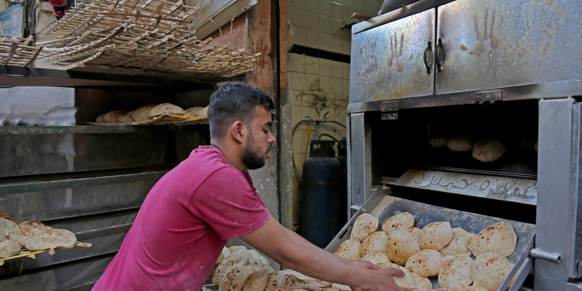 Przez rosyjską inwazję na Ukrainę w Egipcie wzrosły ceny chleba. Kraj ten jest ogromnym importerem zbóż