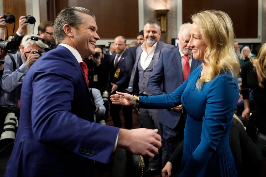 Pit Hegset, Trampov kandidat za ministra odbrane optužen da nije kompetentan za tu funkciju