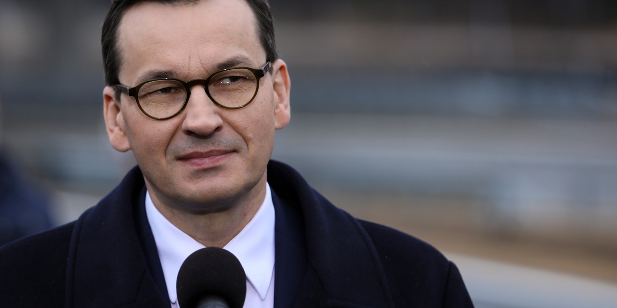 Premier Morawiecki zatrudnia wielu "kierowników".