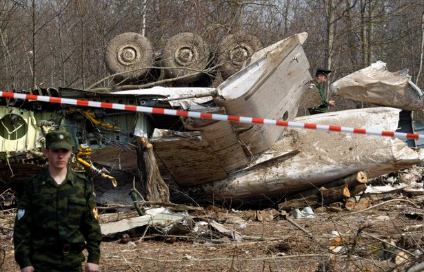 Rodziny ofiar katastrofy smoleńskiej posłuchają nagrań z samolotu