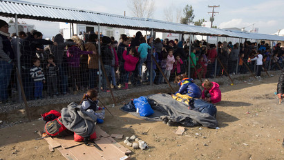 Görögország megtelt! 70 ezer migránsra számítanak