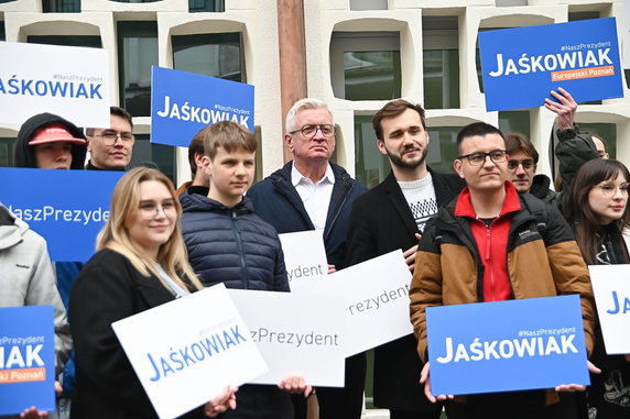 Briefing prasowy Jacka Jaśkowiaka, Rafała Trzaskowskiego i Adama Szłapki fot. Codzienny Poznań / S. Toroszewska