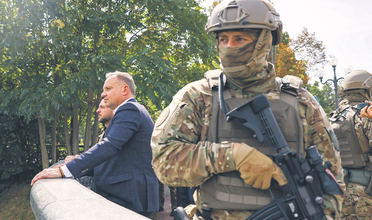 Prezydenci Andrzej Duda i Wołodymyr Zełenski na spotkaniu w Kijowie w sierpniu 2022 r.