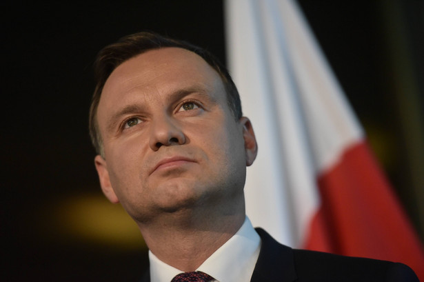 Andrzej Duda mówił też, że jego projekt jest dowodem na to, że politycy mogą dotrzymywać obietnic składanych społeczeństwu