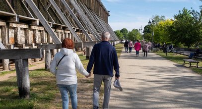 Grzeszne czy grzeczne wyjazdy? Gorzka prawda o seniorach w sanatorium."Kradną lubrykanty"