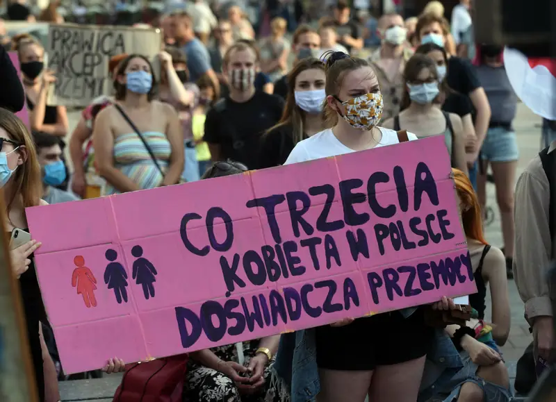 Protest kobiet w ramach ogolnopolskiej akcji &quot;Nie dla przemocy domowej&quot; / M.Lasyk East News