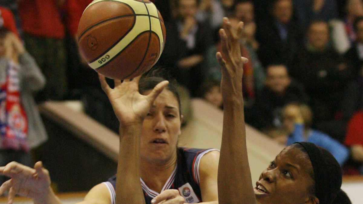 W meczu o prestiż 8. kolejki grupy A Euroligi koszykarki Wisły Can-Pack Kraków przegrały we własnej hali z włoskim zespołem Cras Basket Taranto 57:58 (19:24, 13:12, 17:8, 8:14).