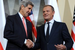 John Kerry i Donald Tusk