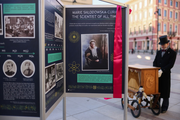 Otwarcie wystawy plenerowej "Maria Skłodowska-Curie. Uczona wszech czasów" w Warszawie