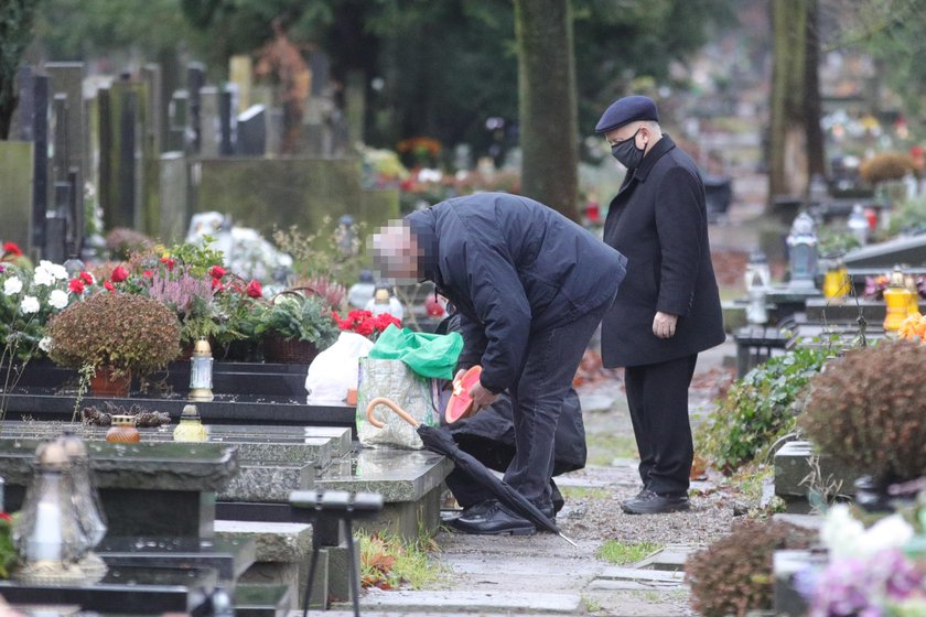 Jarosław Kaczyński odwiedził w święta groby matki ki brata