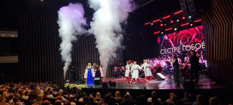 Sestre Gobović oduševile Beograd u prepunoj MTS Dvorani