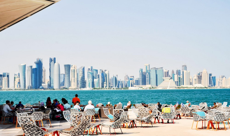 Widok na uznawaną za jedną z najpiękniejszych panoram miast na świecie. Doha, Katar