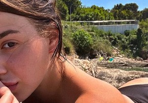 Una Čolić u toplesu