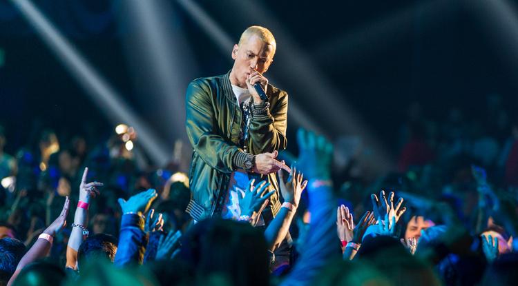 Eminem a legmenőbb - Megdöntötte az ABBA rekordját is