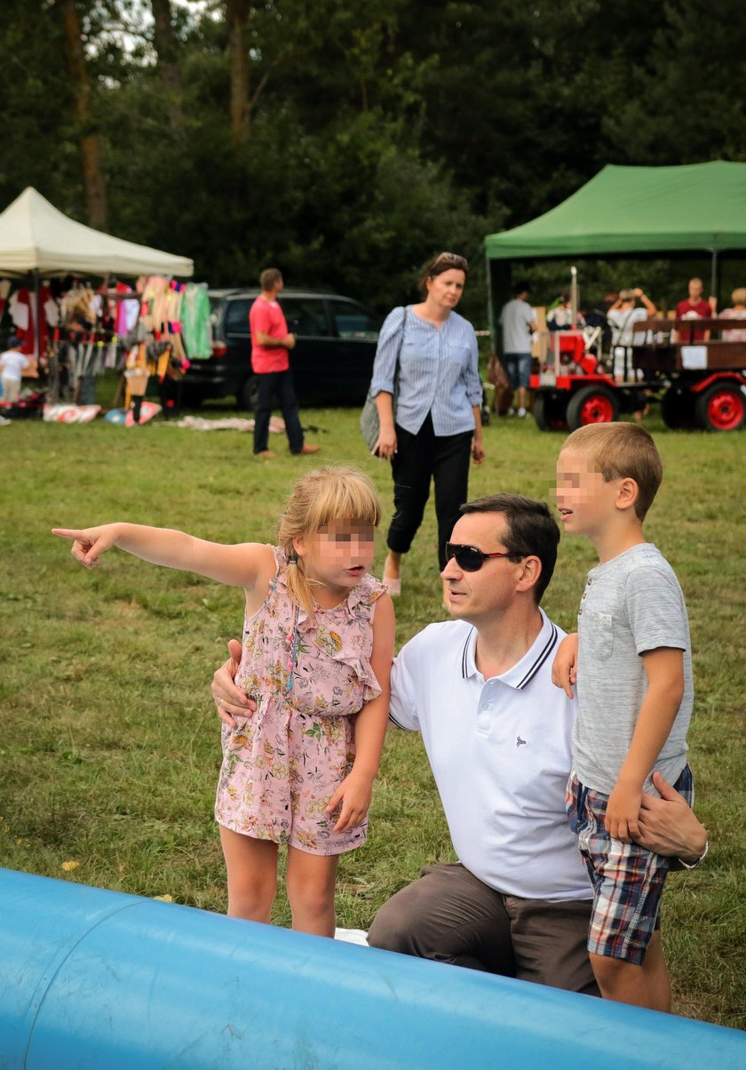 Morawiecki u cystersów . Takiego premiera nie znacie