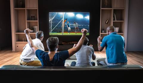 Jaki telewizor do oglądania sportu kupić latem 2022 r.?