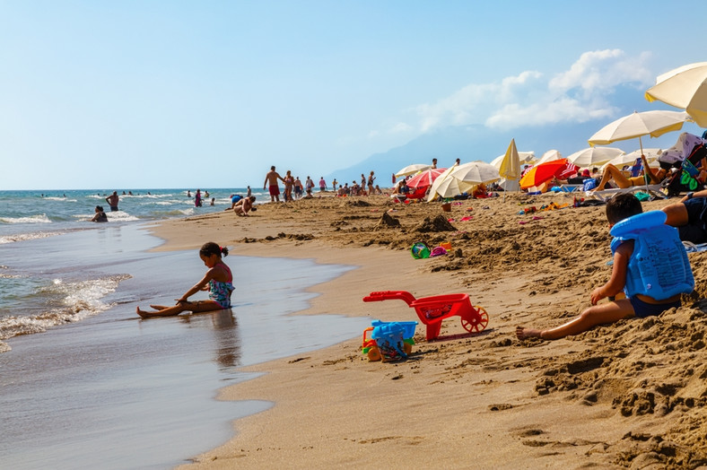 Jak Polacy zachowują się na wakacjach? Bywają bardzo roszczeniowi