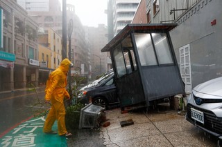 Tajfun uderzył w Tajwan i Chiny. Jest wielu rannych