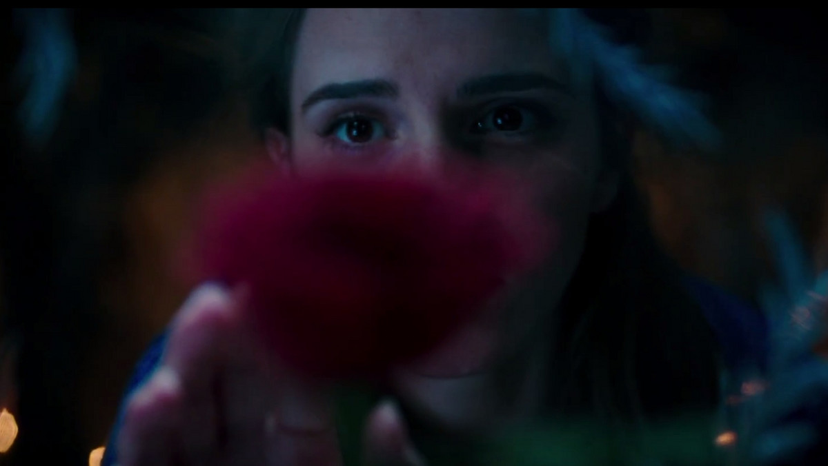 W przyszłym roku do naszych kin wejdzie najnowsza wersja baśni "Piękna i bestia". W rolach głównych występują: Emma Watson, Ewan McGregor i Emma Thompson. Zobacz pierwszy zwiastun.