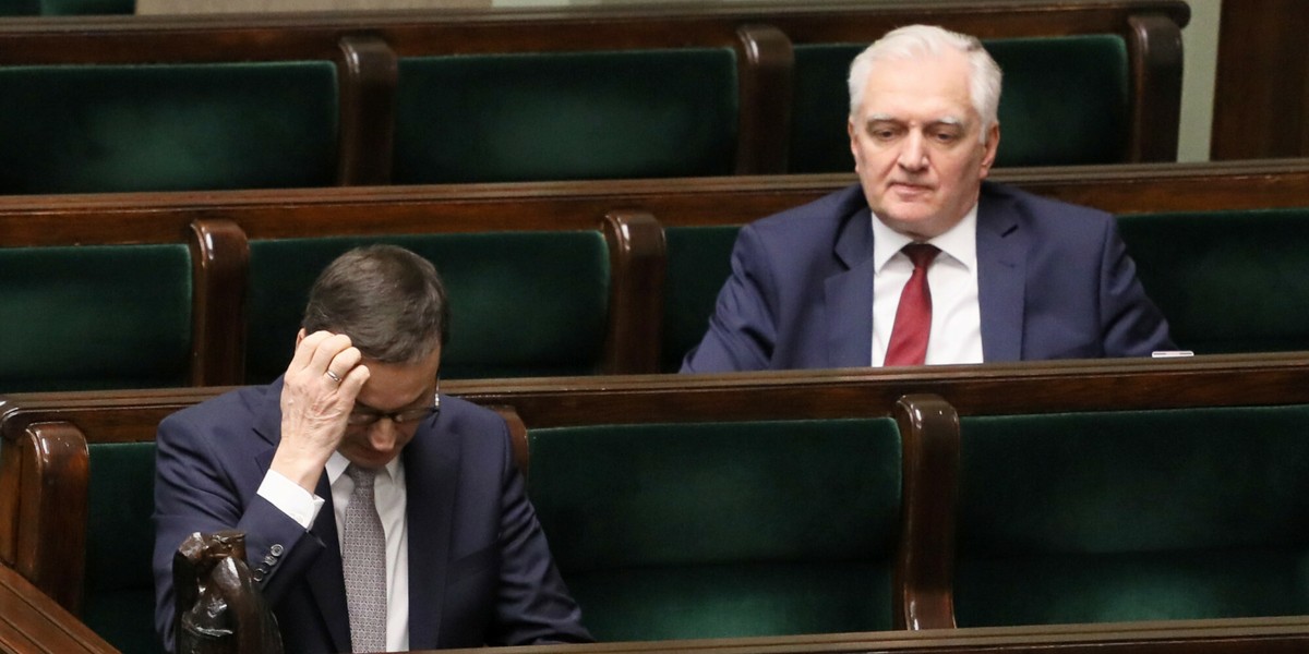 Jarosław Gowin, który przez ponad 5 lat był członkiem rządu PiS zapewniał w czwartek, że rząd ukrywa przed obywatelami ponad 70 mld zł deficytu w przyszłym roku.