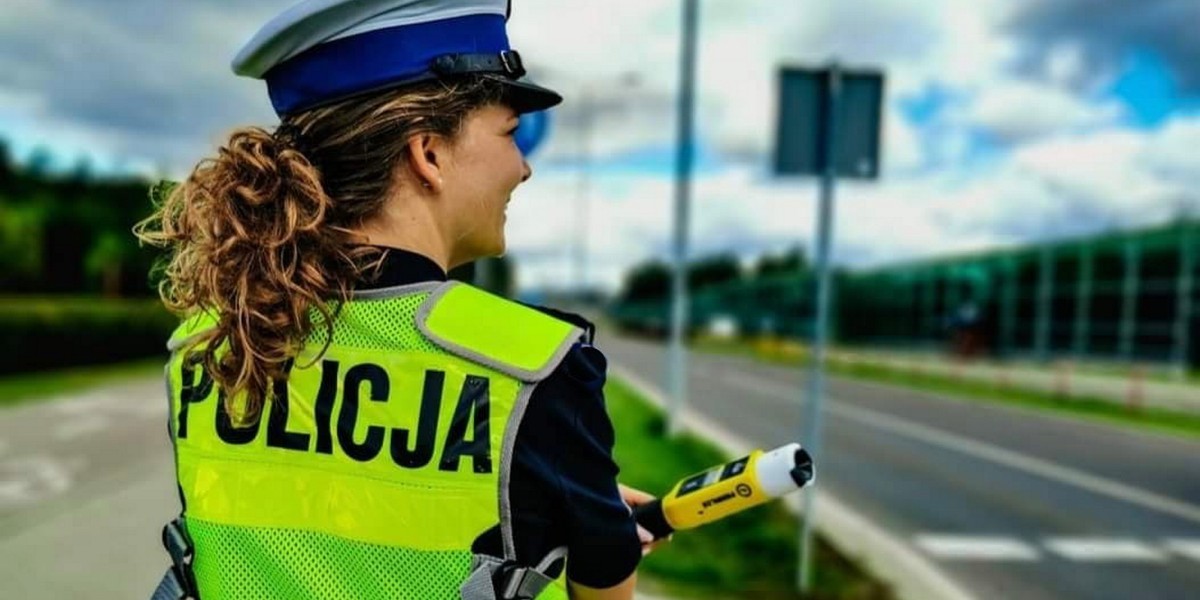 Policjanci zatrzymali dzieciaki, które napadły na staruszkę.