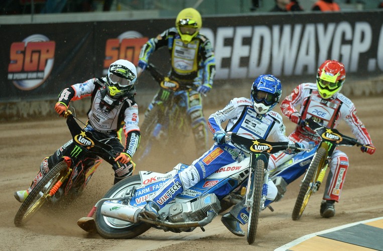 Prezydent Komorowski świadkiem skandalu na Stadionie Narodowym