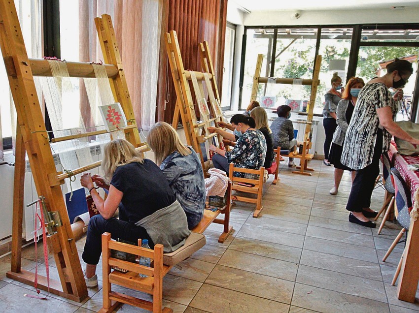 Grad Pirot je 2002. zvanično zaštitio geografsko poreklo pirotskog ćilima