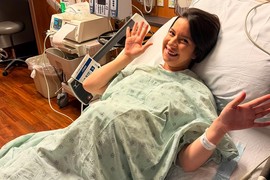 Anđelija se PORODILA U AMERICI i detaljno opisala svoje iskustvo: "Tako nešto NIGDE NISAM DOŽIVELA! Gledala sam kako se kiseli kupus i loptom za pilates izazivala kontrakcije"