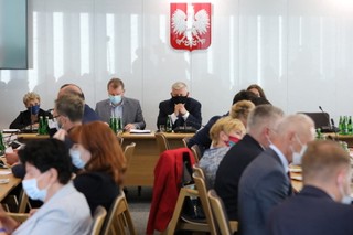 Komisja kultury przyjęła dwie poprawki PiS do nowelizacji ustawy o radiofonii i telewizji