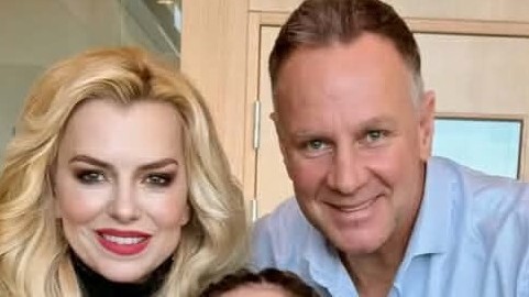 Zlatica Puškárová a Patrik Švajda pri spoločnej výrobe relácie Zlaté talenty so Zlaticou. 