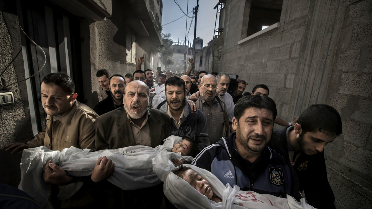 Stowarzyszenie Dziennikarzy Polskich podało informację, że zdjęcie, które wygrało w tym roku konkurs World Press Photo, jest w rzeczywistości obrazem powstałym z trzech różnych fotografii. Tak twierdzi amerykański kryminolog sądowy i analityk fotograficzny - Neal Krawetz.