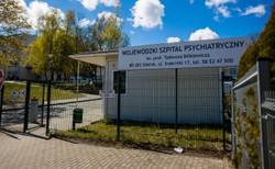 Szpital psychiatryczny w Gdańsku wyjaśnia atak pracownika na pacjenta. "Można powiedzieć, że to była wyższa konieczność"