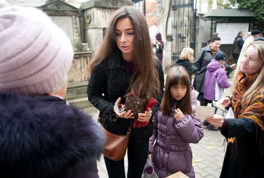 Kaczyńska z Dubienieckim na cmentarzu