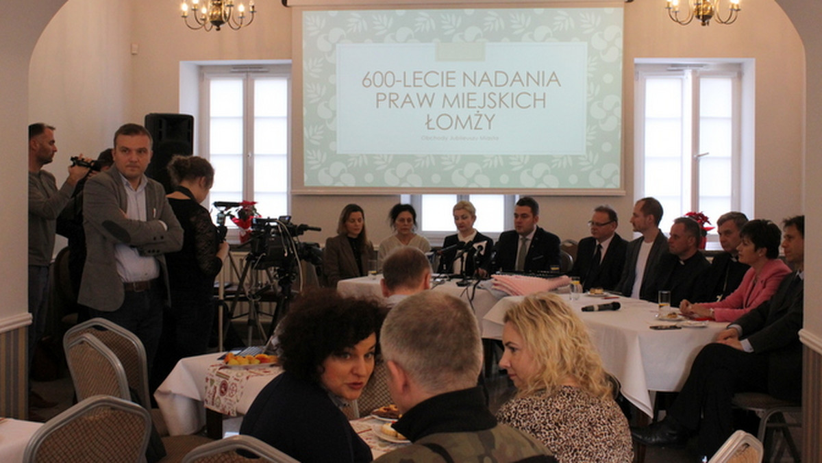 W Łomży zainaugurowano obchody jubileuszowego roku 600-lecia nadania miejscowości praw miejskich. To najważniejsze tegoroczne wydarzenie w mieście. Kulminacja obchodów nastąpi w czerwcu.