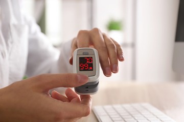 véroxigénszint, asztma, tünetei, nehézlégzés, légszomj, covid, COPD