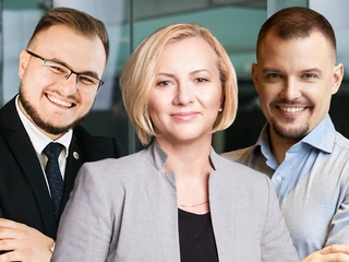 Od lewej: Krystian Bielas, CEO & Head of Business Development w firmie Besim Group, Anna Domeredzka, współzałożycielka i wiceprezes Zarządu Capital One Advisers oraz Krzysztof Adamski, CEO BetterPOS i pomysłodawca Donateo