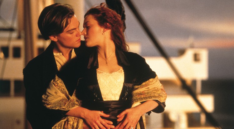 Részlet a Titanic című filmből, Leonardo DiCaprio és Kate Winslet főszereplésével