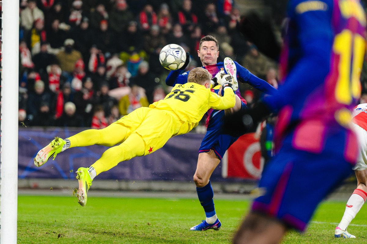 Lewandowski tłumaczy się z samobója. Oto, co powiedział napastnik Barcelony