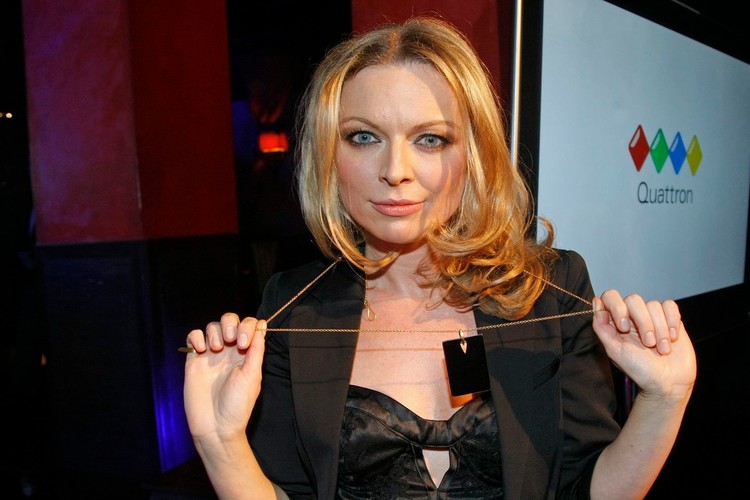 Anna Maria Jopek nagrywa z największymi sławami muzyki światowej i jest z pewnością jedną z najpopularniejszych polskich wokalistek. A jednak nikt o niej źle nie pisze i nie mówi. Skąd się bierze ten brak zazdrości?