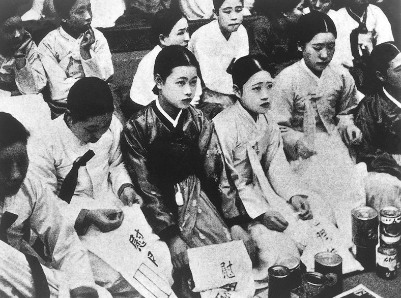 Koreańskie "Comfort Women" zmuszone do seksualnego niewolnictwa przez Cesarską Armię Japońską, 1932-1945