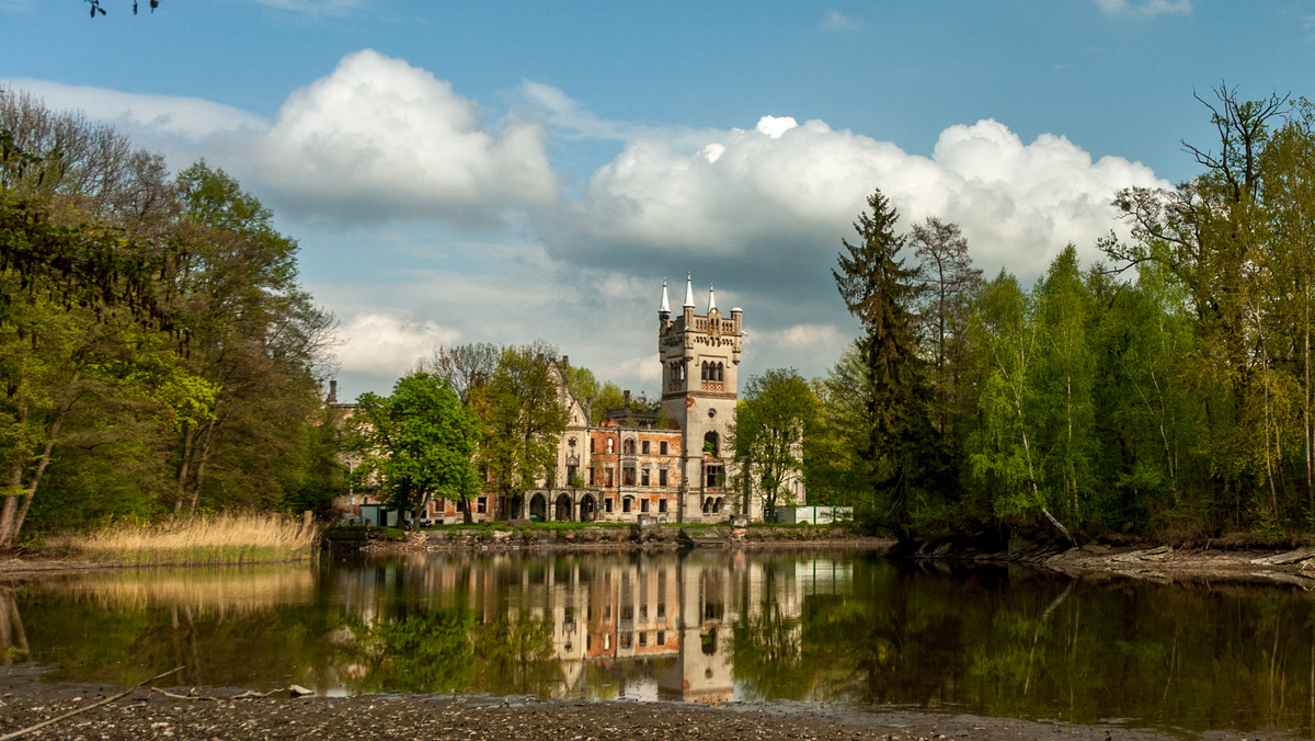 W ciągu siedmiu lat ma się zakończyć odbudowa pałacu w Kopicach (Opolskie). W tym miejscu powstanie Polsko-Niemieckie Muzeum Historii, które - kładąc akcent na edukację i działalność kulturalną - ma służyć idei polsko-niemieckiego pojednania.