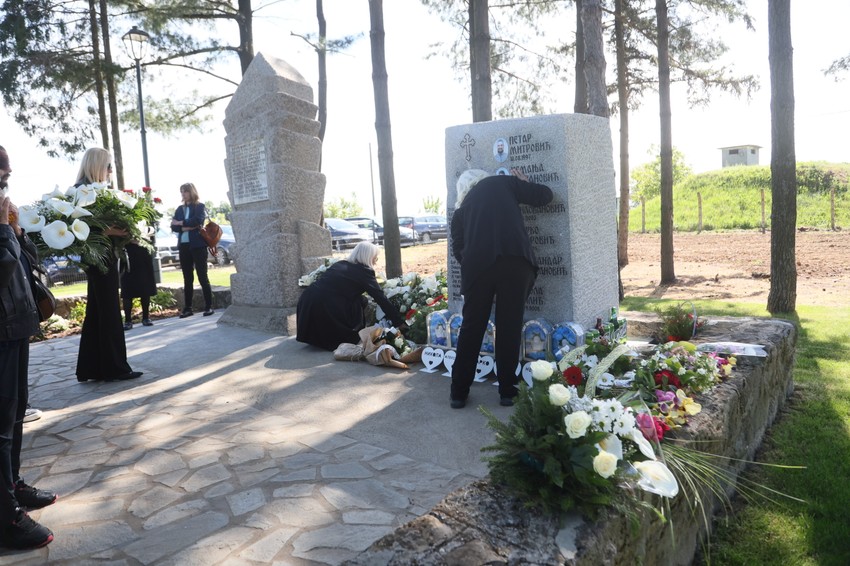 Pomen ubijenima u Malom Orašju