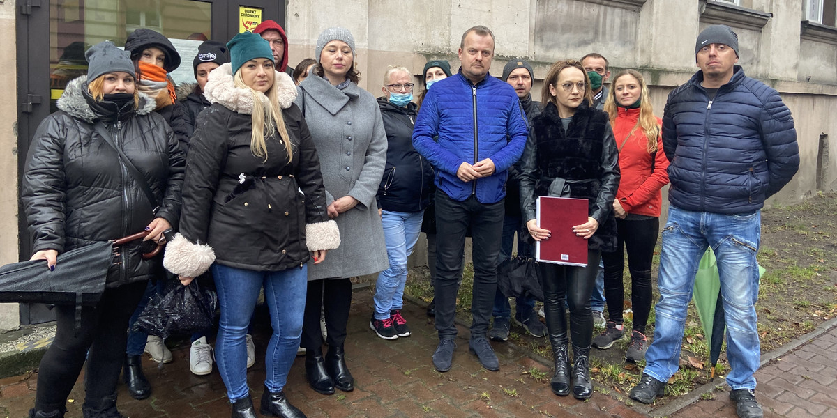 Rodzice wraz z prezydentem miasta Arkadiuszem Chęcińskim wyrazili swoje stanowisko wobec b. dyrektorki SP nr 3. w Sosnowcu. Nie chcą by uczyła w tej szkole.