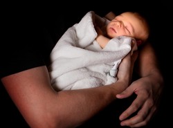 To zachęca kobietę do posiadania dziecka z TYM facetem. Top 5