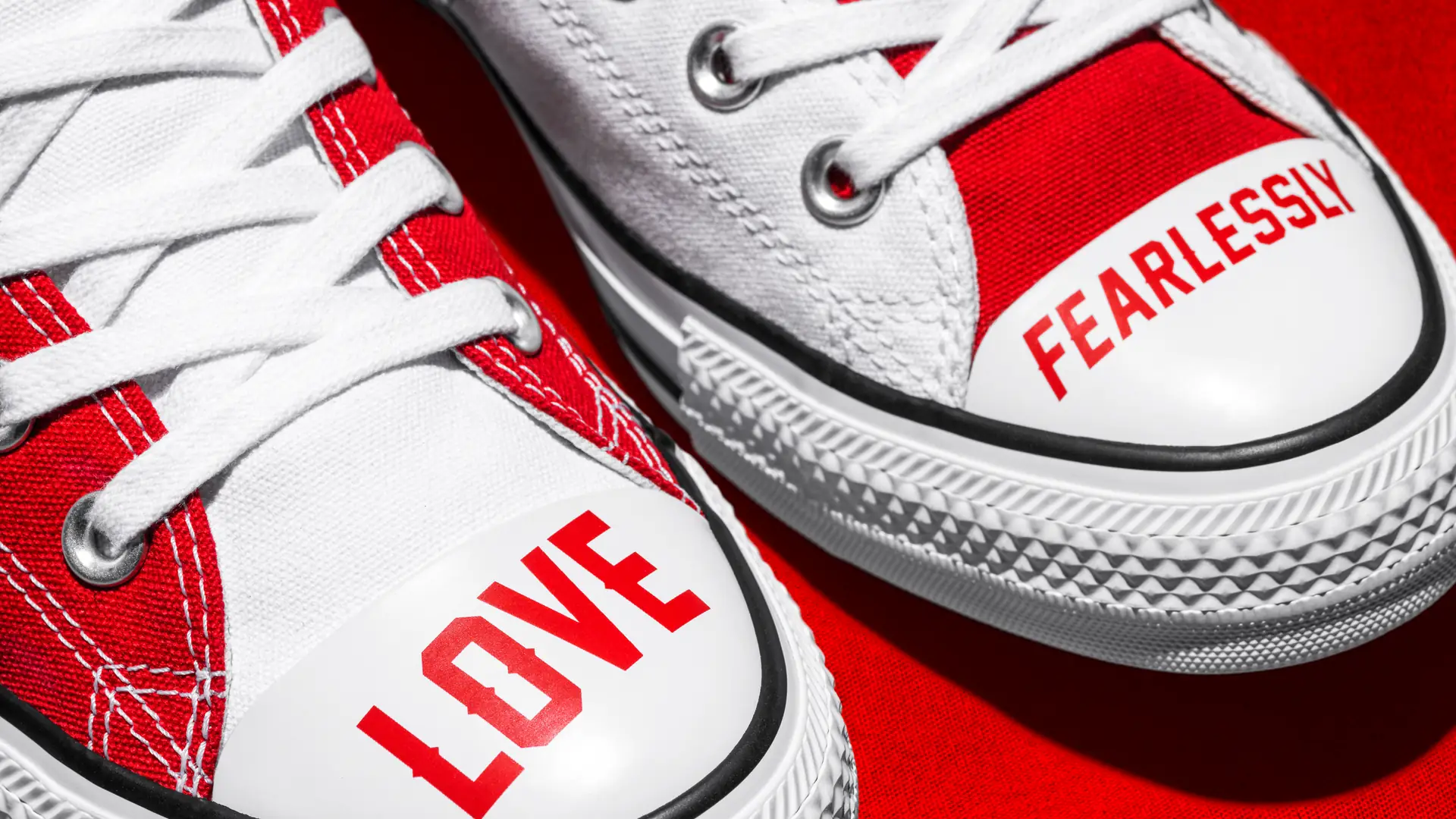 Z wyrazami miłości - Converse kampanią "Love Fearlessly" zachęca do wyrażania uczuć